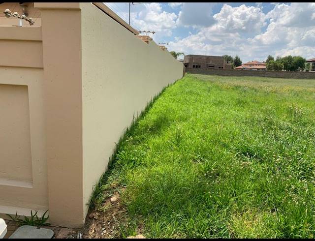 LAND FOR SALE IN HELDERWYK